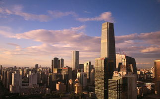 华夏土地，房产市场的黄金时代与挑战并存
